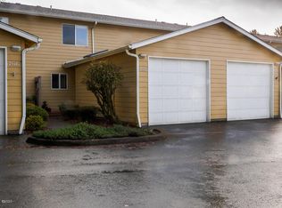 76 NW 33rd Pl UNIT F, Newport, OR