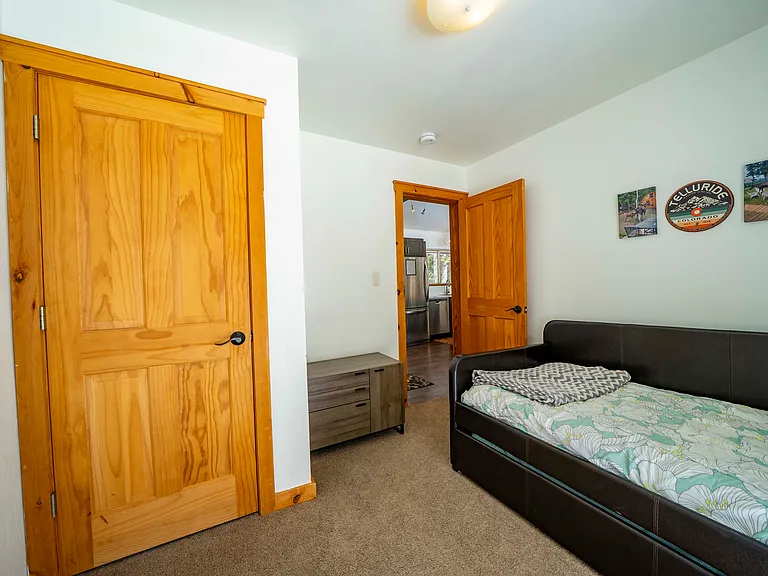 410 Bobcat Ln — Photo 11