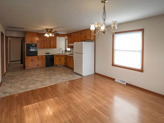 4th image of 709 Wesleyan Park Dr