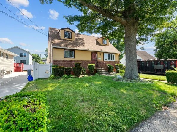 182 Frederick Avenue, Roosevelt, NY 11575