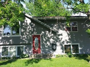 1024 E 19th St N, Newton, IA 50208