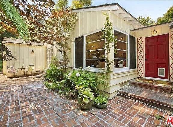 3rd image of 2071 N Beverly Glen Blvd