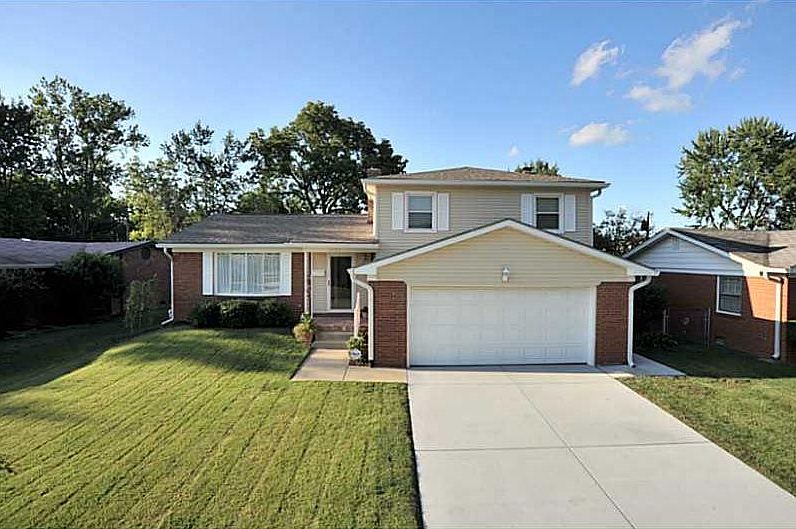 1st image of 1735 Desoto Ln