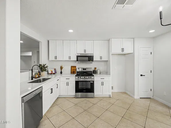 3020 W BLUE SKY Drive, Phoenix, AZ 85083