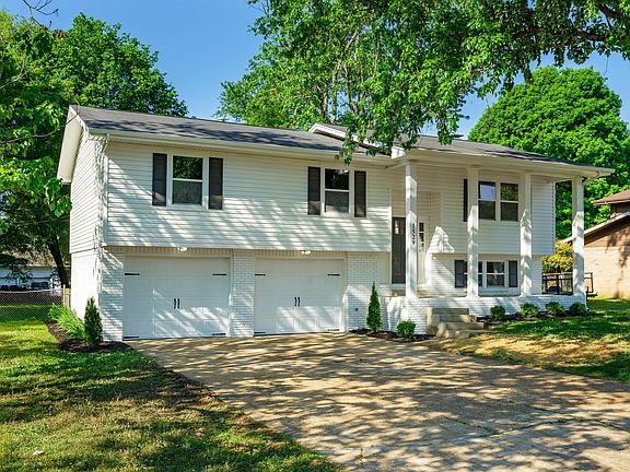 2nd image of 1529 Caramel Cir