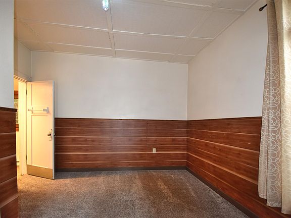 5th image of 318 Williams St