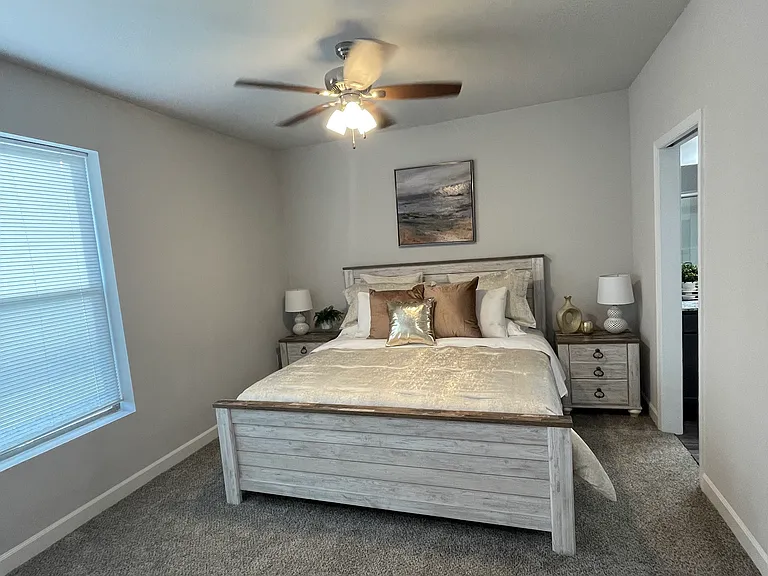 Miller Crossing Apartments & Villas — Photo 9