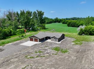 1722 41st Ave NE, Willmar, MN 56201