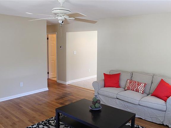 5th image of 264 Lincoln Ave