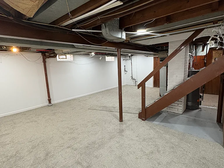 18580 Washtenaw St — Photo 21