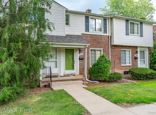 23107 Arthur Ct #285, Saint Clair Shores, MI