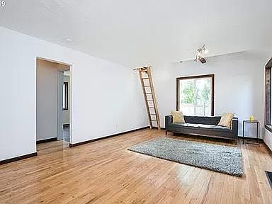 4th image of 6935 SE 68th Ave