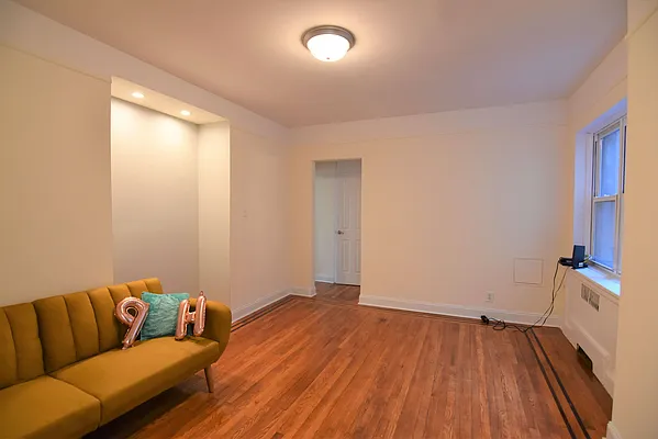 Rented by Zuz Realty | media 4