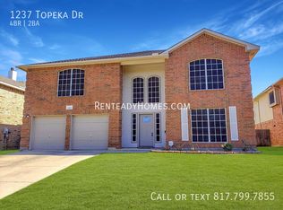 1237 Topeka Dr, Saginaw, TX 76131