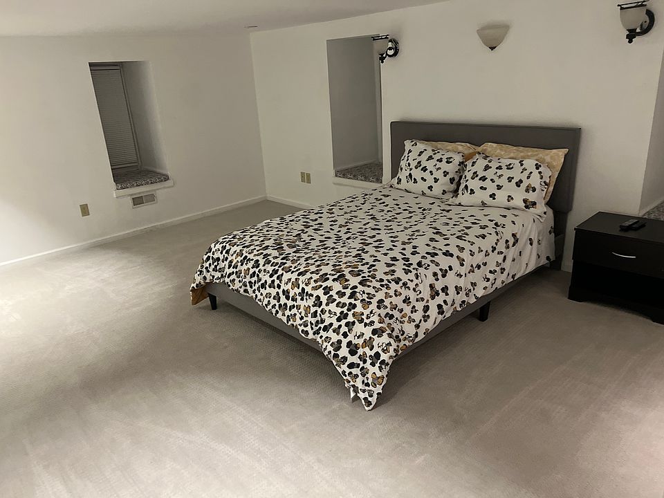 Second floor bedroom 1