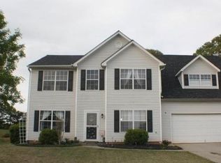 793 Baskins Cir, Winder, GA 30680
