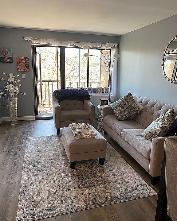 1st image of 95 Essex Dr APT 4C