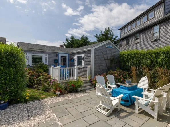 20 Bartlett Rd, Nantucket, MA 02554