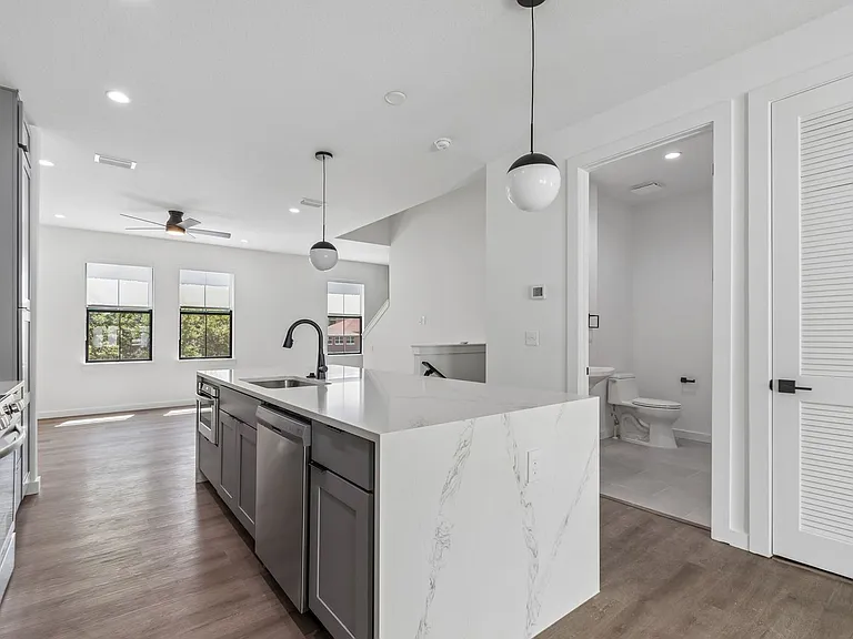 1218 E Kay St #14 — Photo 21