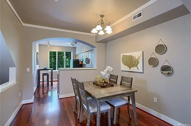 2 bed, 2.5 bath, 1071 sqft, $3,100 — Photo 3