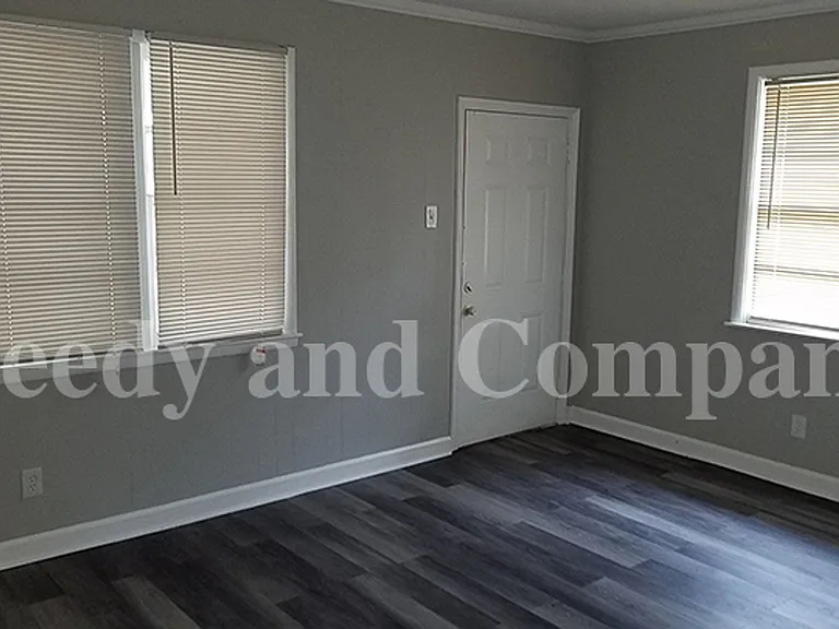 893 Linwood Rd — Photo 2
