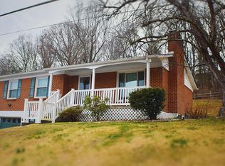 821 Oneida Trl, Covington, VA 24426