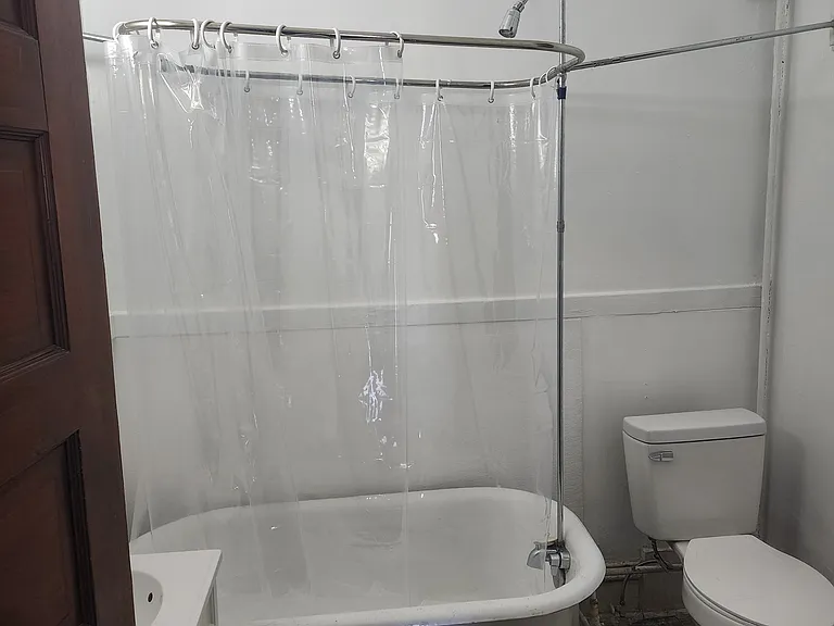 140 Loras Blvd #4 — Photo 4