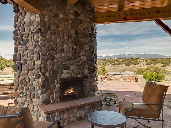 2nd image of 14 Hacienda Caballero