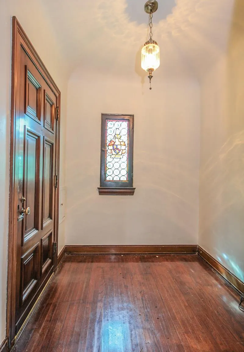 3 bed, 3242 sqft, $7,500 — Photo 2
