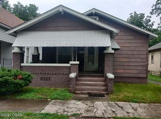 923 Chestnut Ave, Joplin, MO 64801