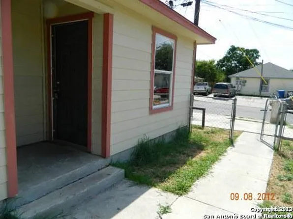433 Amires Pl #1, San Antonio, TX 78237