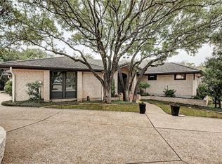 5 Hedgebrook Cv, The Hills, TX 78738