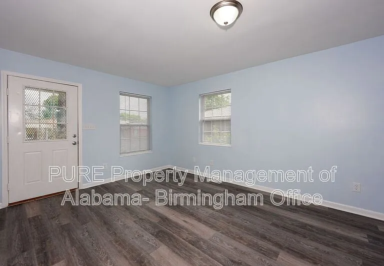 621 Bell Ave — Photo 3
