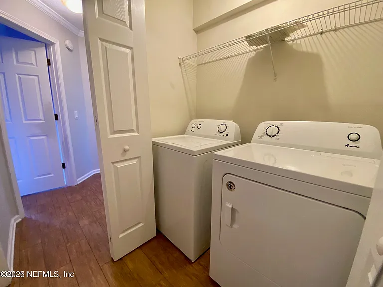 1530 Vineland Cir #B — Photo 22