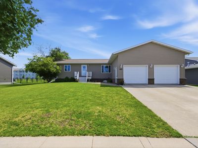 1006 28th Ave NE, Aberdeen City, SD, 57401