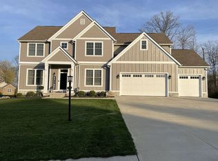 3445 Oakstone Dr, Ontario, OH 44903