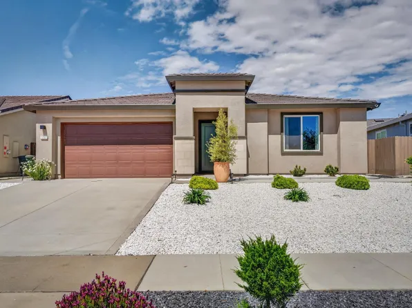 1717 Santa Cruz Dr, Plumas Lake, CA 95961