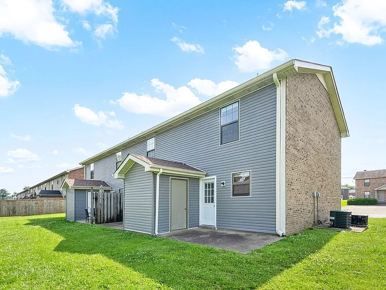 Northridge Drive-276 (x4) — Photo 23