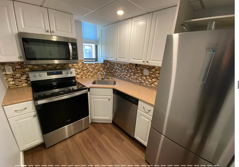 2 bed, 800 sqft, $3,300 — Photo 1