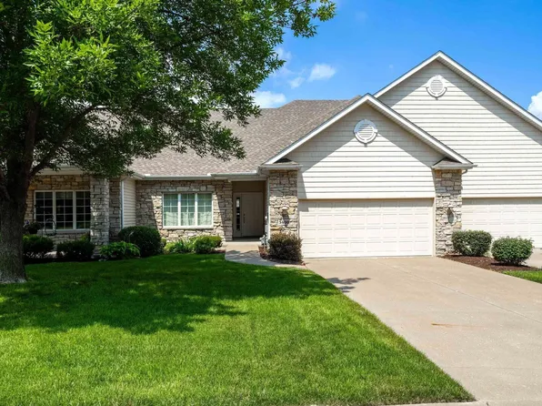 3408 Crowne Pointe Cir, Bettendorf, IA 52722