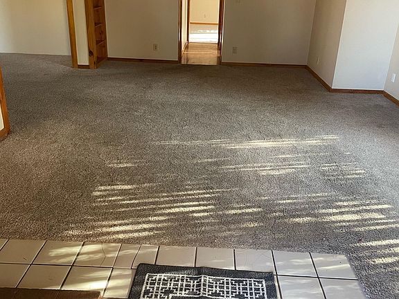 3rd image of 5660 N San Joaquin Ave