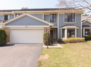 1512 Loatonia Ct, Libertyville, IL