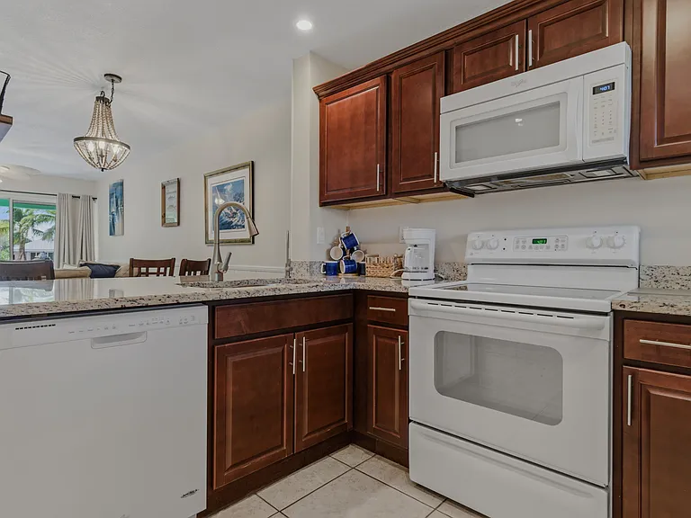 98282 Windward Ave #2 — Photo 9