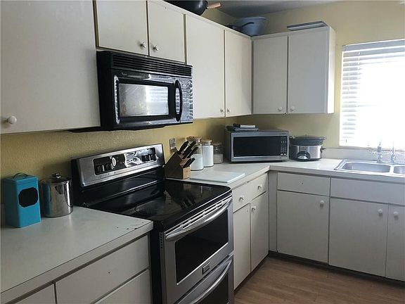 4th image of 1836 N Betty Ln