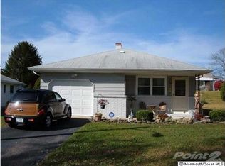 5 Oranjestad St, Toms River, NJ