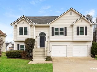 308 Saint Charles Ave, Dallas, GA 30157
