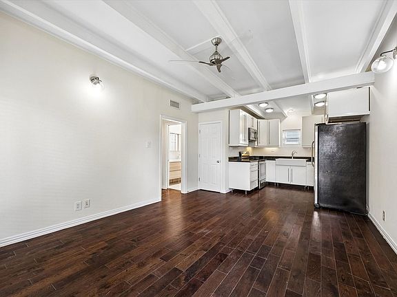 3rd image of 216 Marshall St #15
