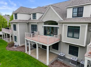 3 Meadows Ln UNIT 3, Belmont, MA 02478