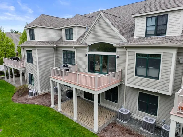 3 Meadows Ln Unit 3, Belmont, MA 02478