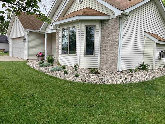 3rd image of 504 Beechwood Dr